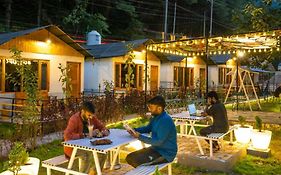 Hosteller Riverside Kasol